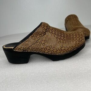 Sanita Clogs Slip On Brown Suede Leather Circle Design Sz 39 US 8